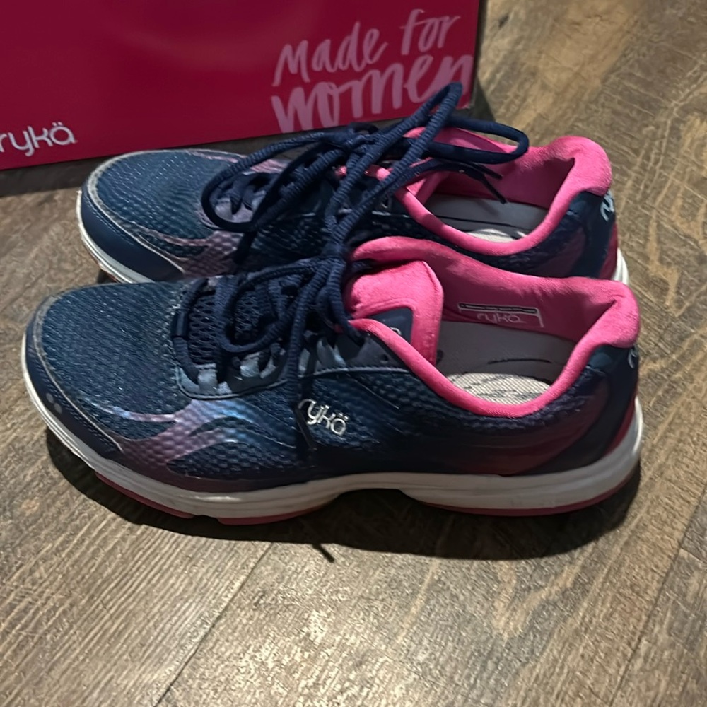 Ryka Womens Devotion Plus 2 Walking Shoe Size 9 M Pink and Blue